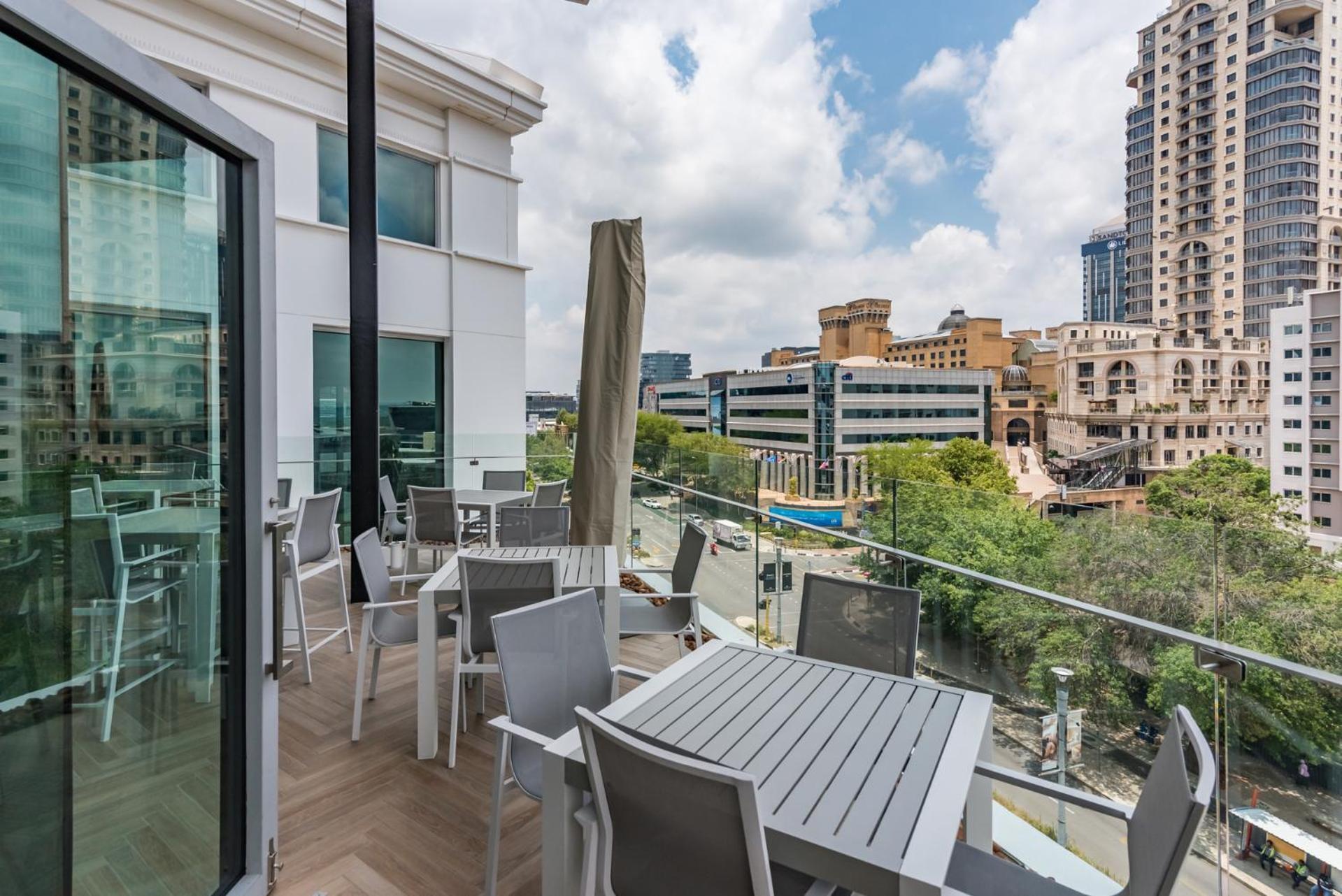 Hotel Sky Sandton Johannesburg Exteriör bild